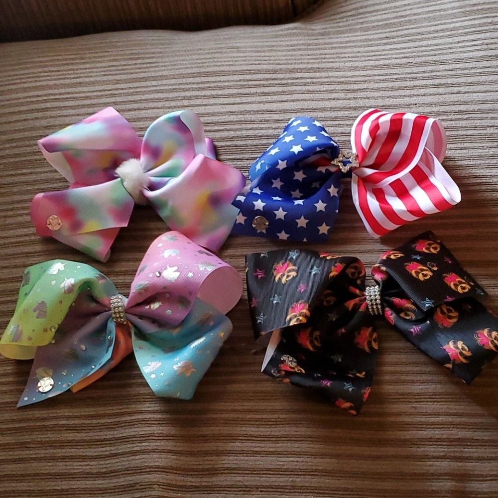 Jojo bows